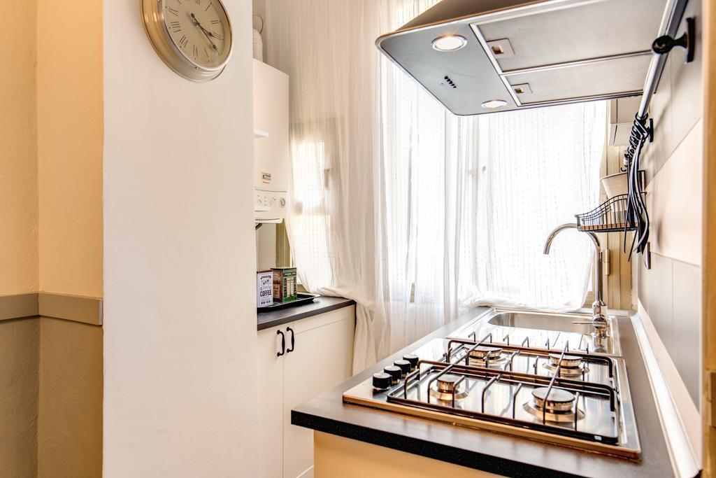Cinque Terre The Harbour Apt - Two Bathrooms La Spezia Room photo